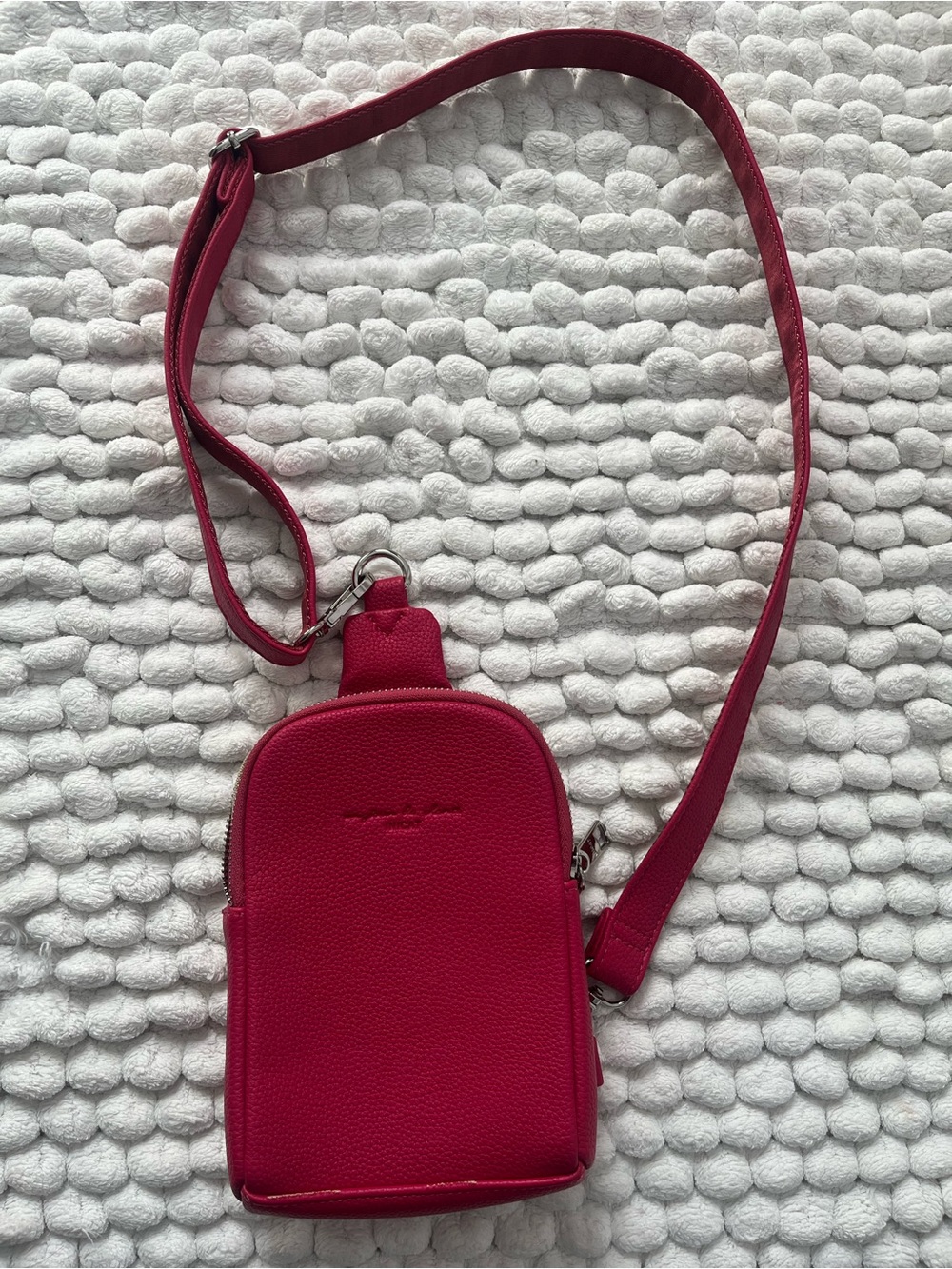 INICA Un Jour de Change Sleek Fuchsia Crossbody Mini Bag with Adjustable Strap
